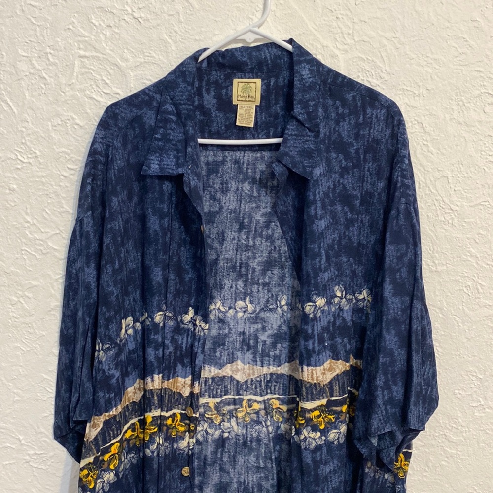 Men's casual button up blouse size 3XLT